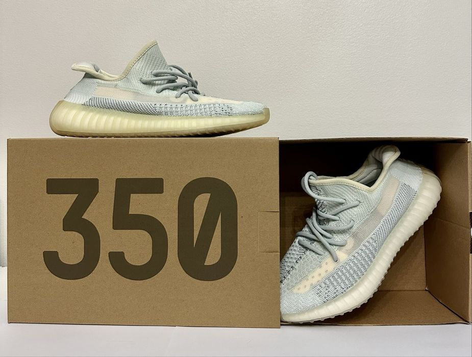 Yeezy Boost 350 Cloud White