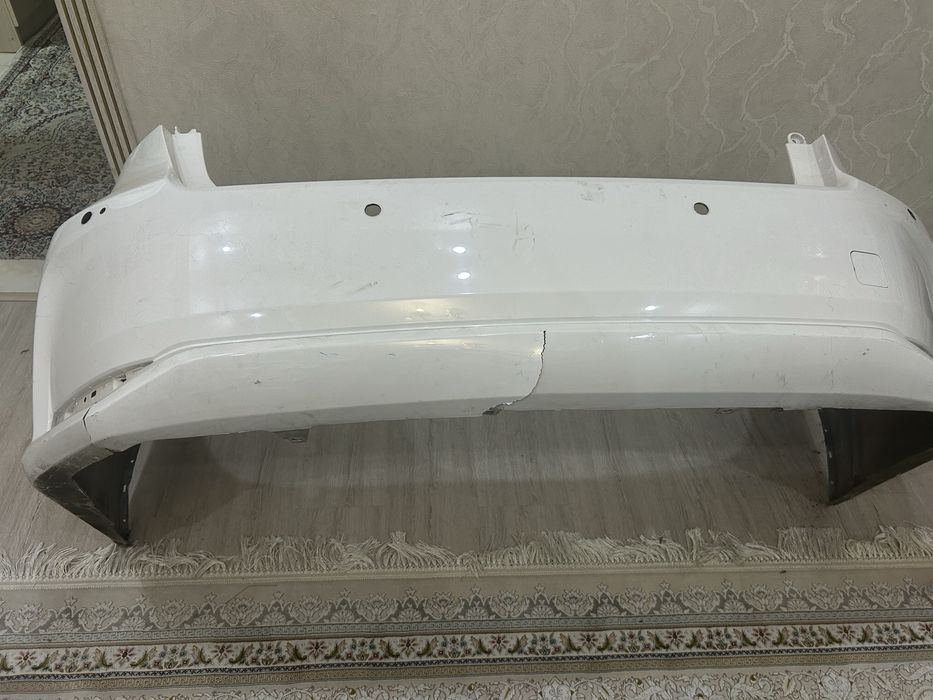 Бампер на toyota Corolla e210