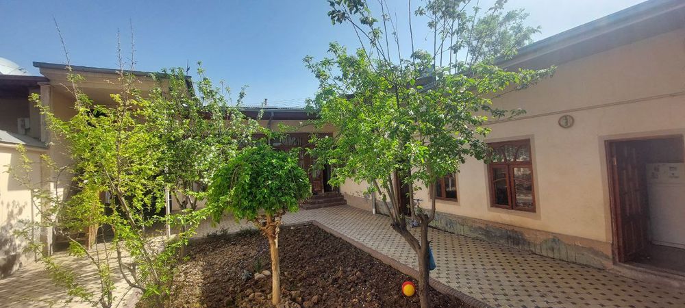 Продается участок Чиланзар на спорттоварах.  Ховли сотилади Чилонзорда