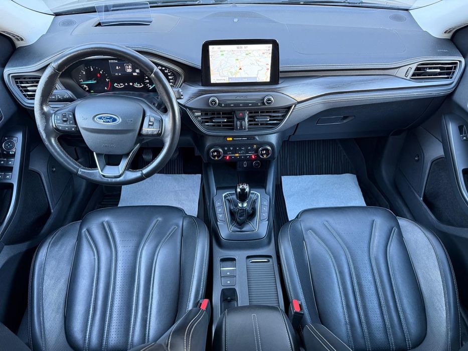 Ford Focus Vignale ! Full !