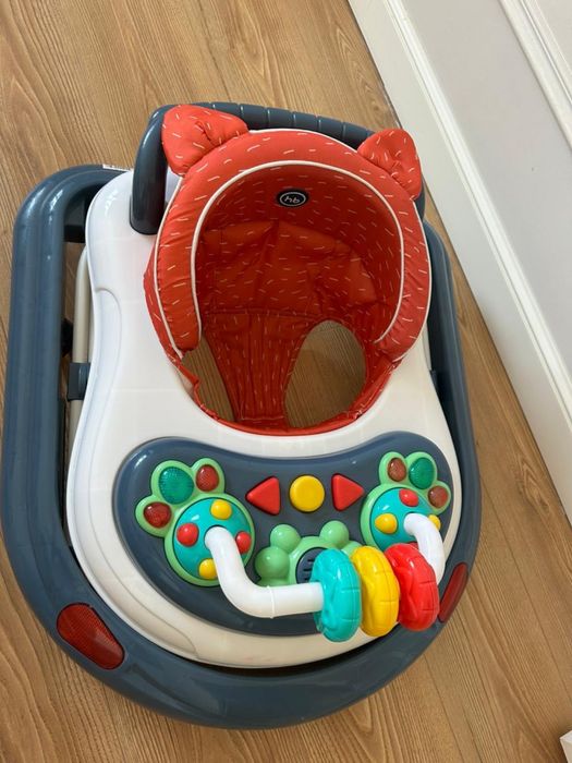 Продается ходунок и детский стол