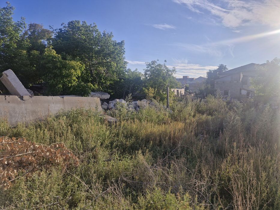 Продам участок в центре