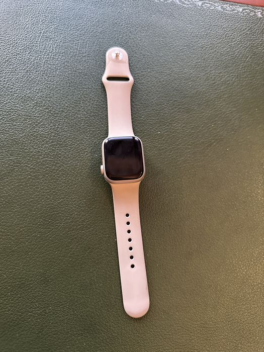 Самрт- часы Apple Watch series 8