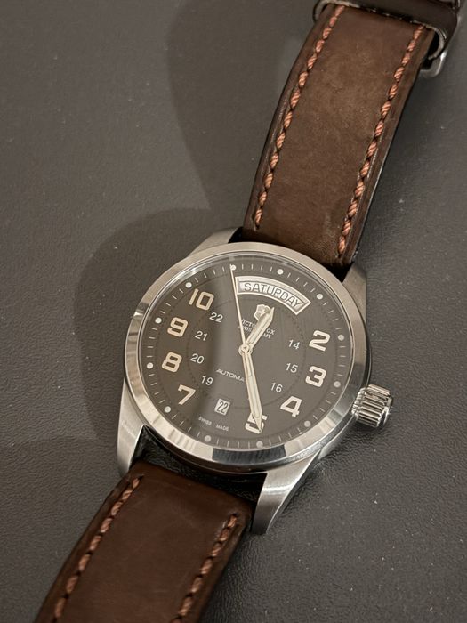 Часы Swiss Army Victorinox