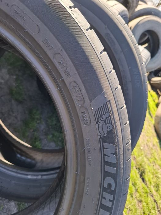 Vand 2 anvelope 235 50 18 michelin bune de vara dot 2020