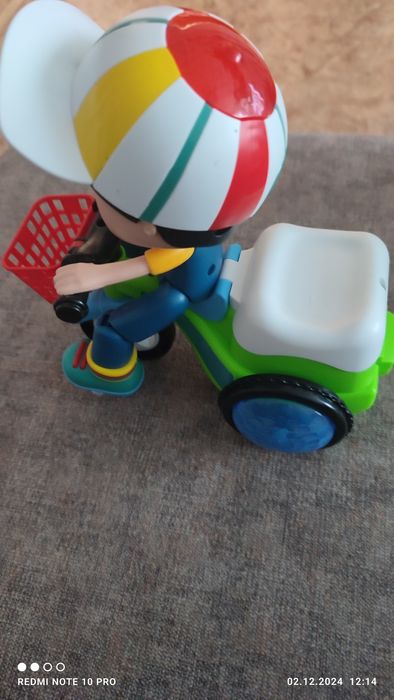 Продам детскую игрушку