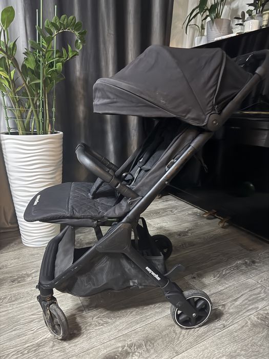 Продам коляску Easywalker б/у 20 000 тг