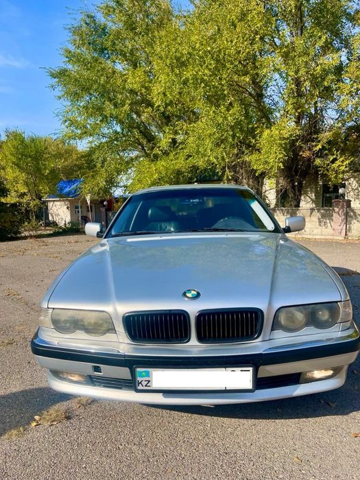 Продам BMW 7 в кузове Е38