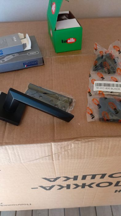 Продам двери межкомнатные