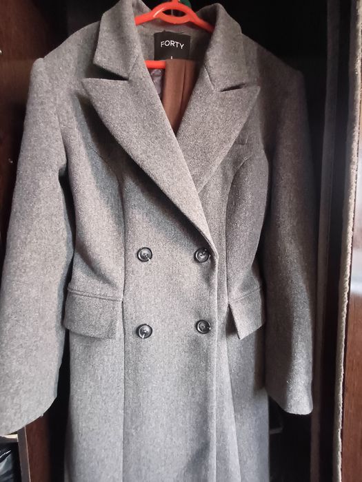 Пальто шерстяное