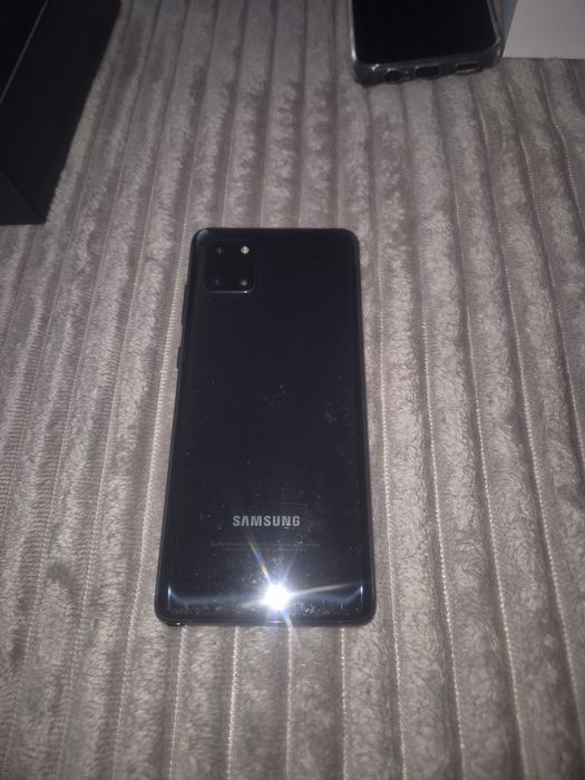 Samsung note 10.