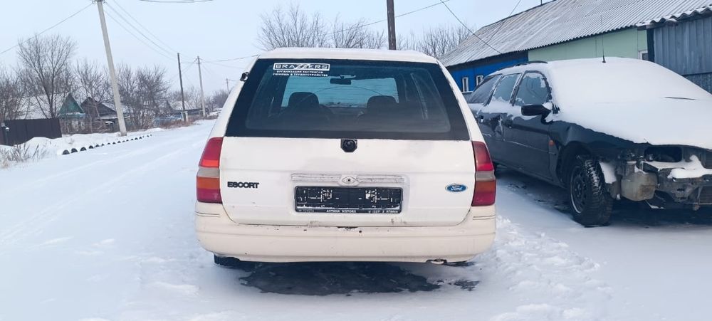 Форд экоспорт 1995г