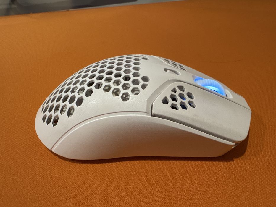 Продам мышку HyperX