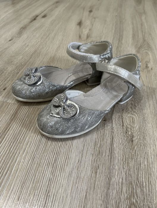 Туфли для девочки