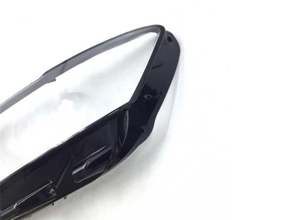 Стъкла за фарове на VW T-Roc (2017-2021)  555