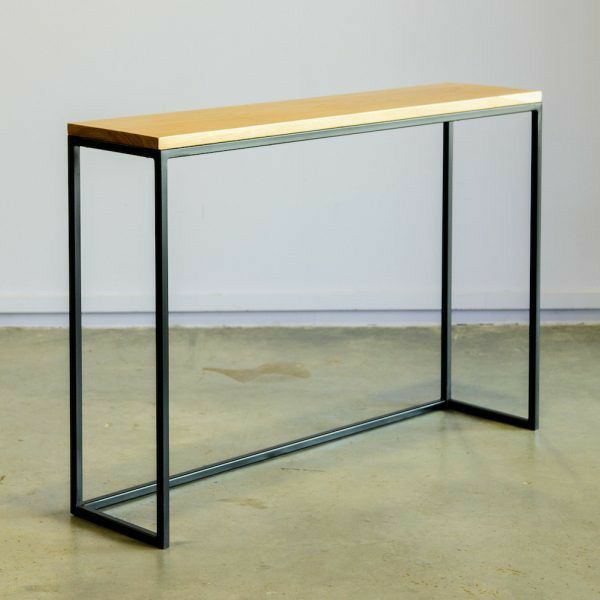 Бар маса от масив и желязо