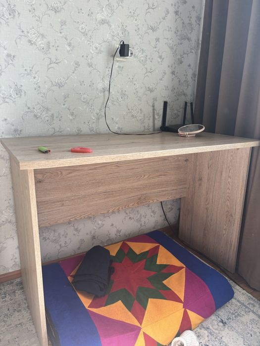 рабочий стол/парта