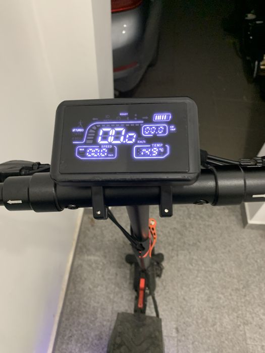 Електпическа тротинетка kukirin m4