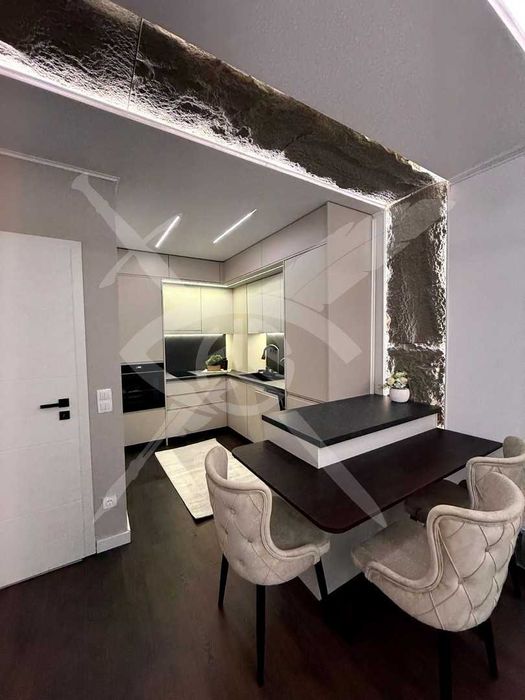 Продава се Двустаен апартамент в София, Малинова долина - 71 кв.м за 1688 €/кв.м - Снимка #8