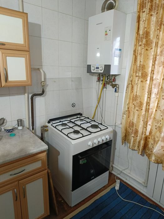 Продается квартира 2мкр 2 комнаты