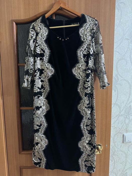 Продам нарядное платье