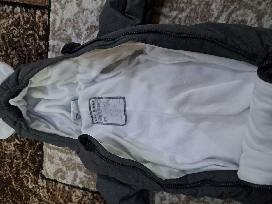 Combinezon  mărimea56 , 68, 67 (3-6luni),62