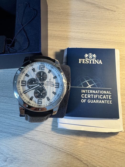 Vand doua ceasuri FESTINA noi