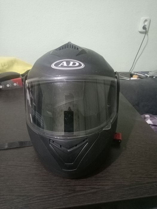 Продам шлем мотоциклетный
