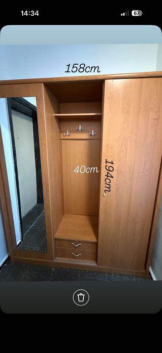 Гардероб с огледало и чекмеджета за антре