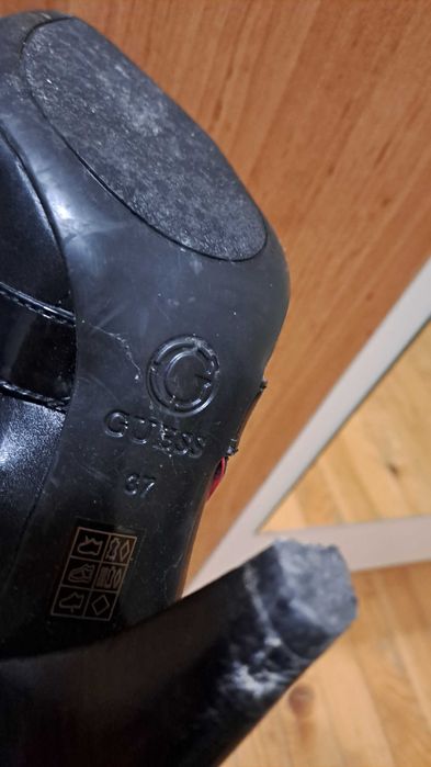 Guess дамски ботуши+ чанта