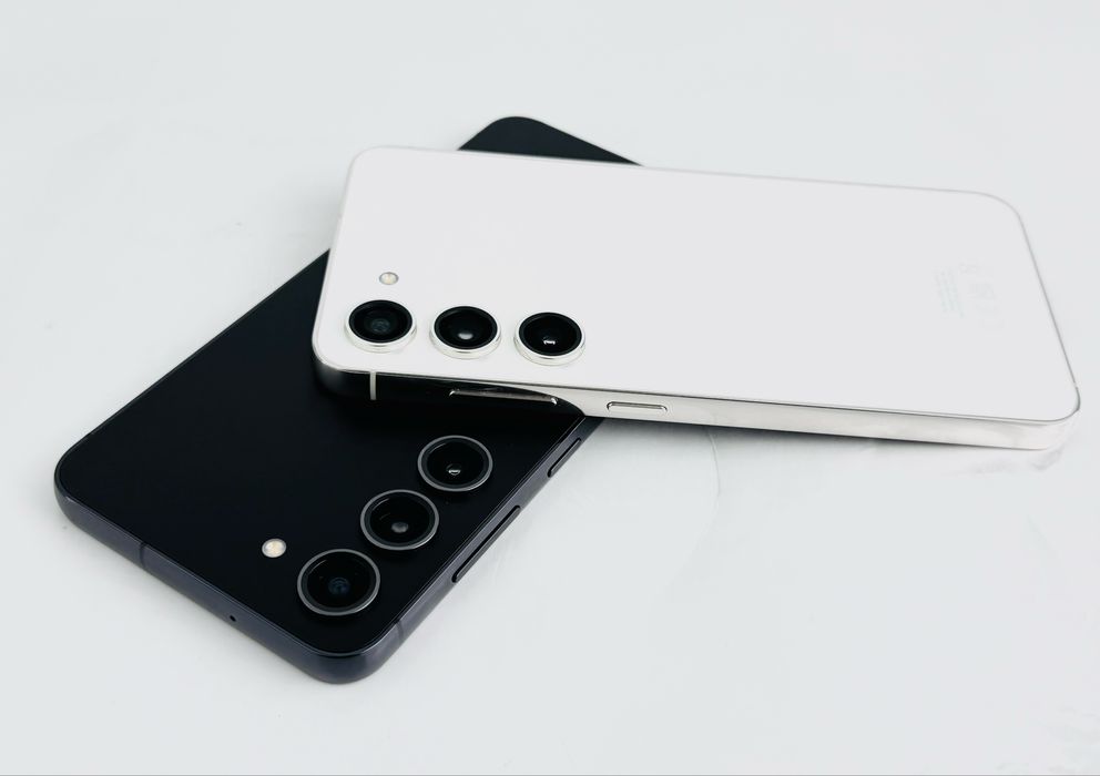 Samsung Galaxy S23 128GB 8RAM Black / Cream Перфектен! Гаранция!