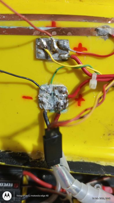 Reparatii navomodele pescuit, Autopiloti, barcute pescuit.