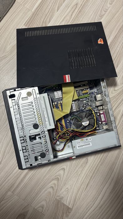 2x Unități  carcasa PC DDR2 – fără RAM/HDD – pentru proiecte / piese / NAS