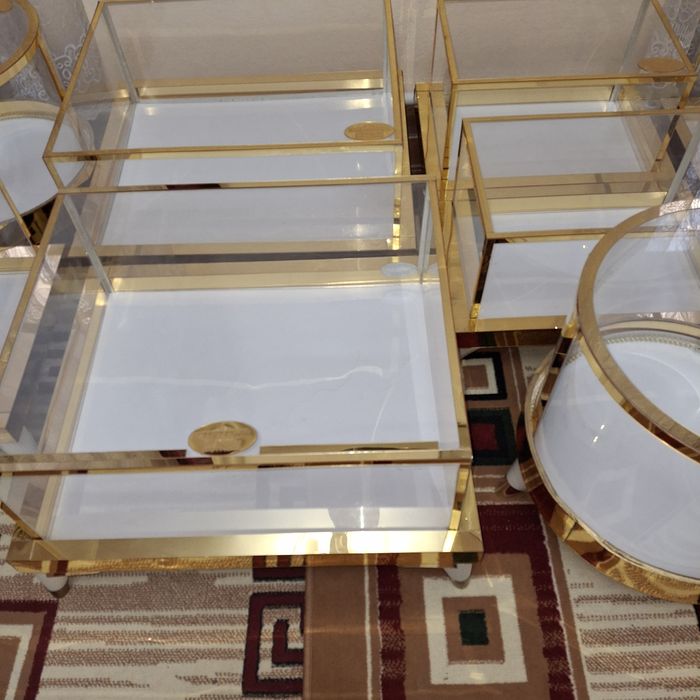 Прокат сарпо кутилар сотилади.Prokat sarpo qutilari sotilladi