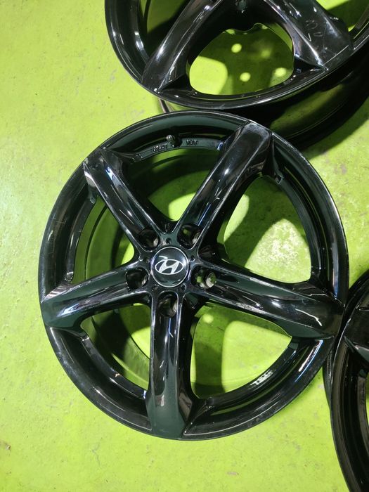 17 5x114.3 Hyundai Kia лети джанти 5х114.3 черни