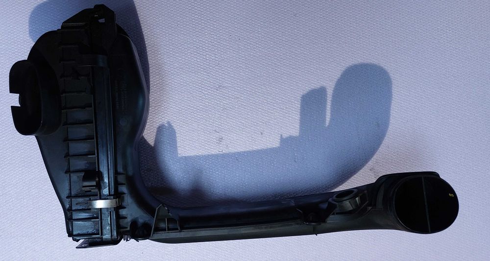 Carcasa filtru aer BMW F01 F07 F10 F25 F30 F32 Cod 8507565