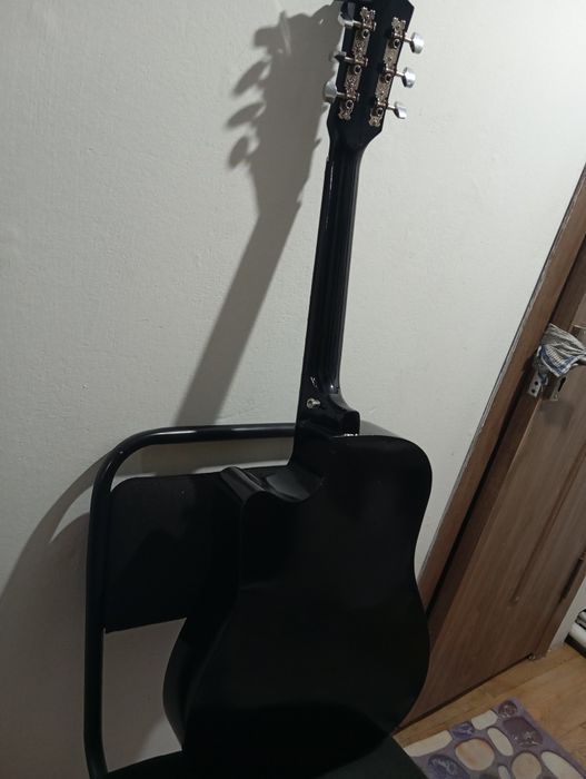 Продается гитара