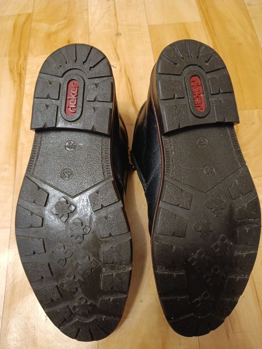 Ботинки кожаные отличного качества