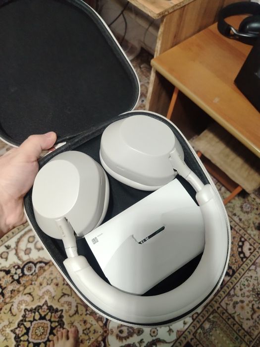 Продам наушник Sony wh1000xm5