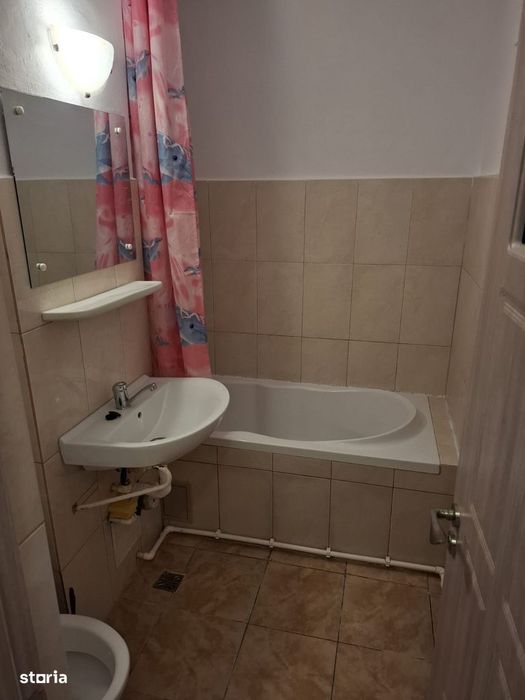 Apartament 2 camere de închiriat – complet mobilat și utilat