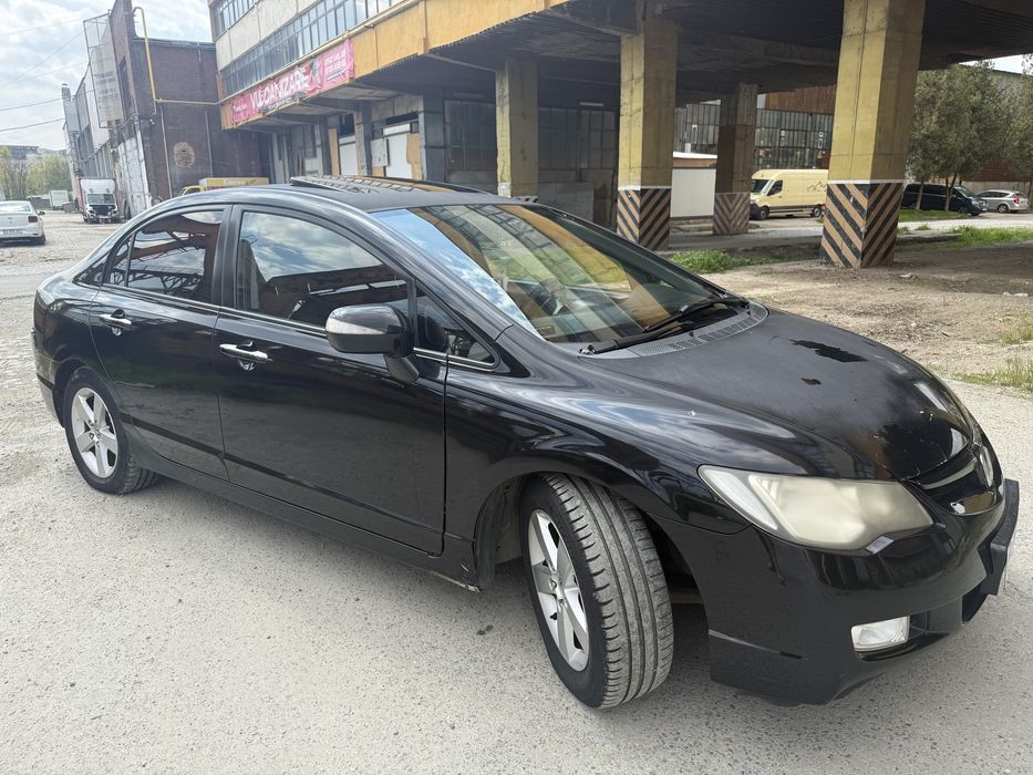 Vand Honda Civic 1.8 benzina