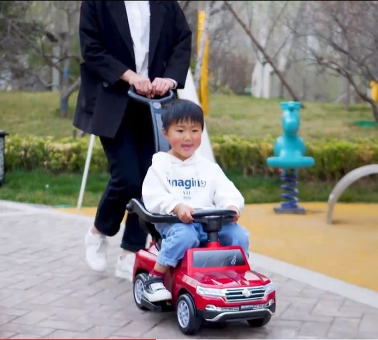 Машинки толокар. Новые в Атырау