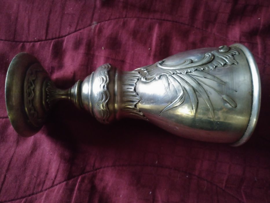 Сребърна чаша стара