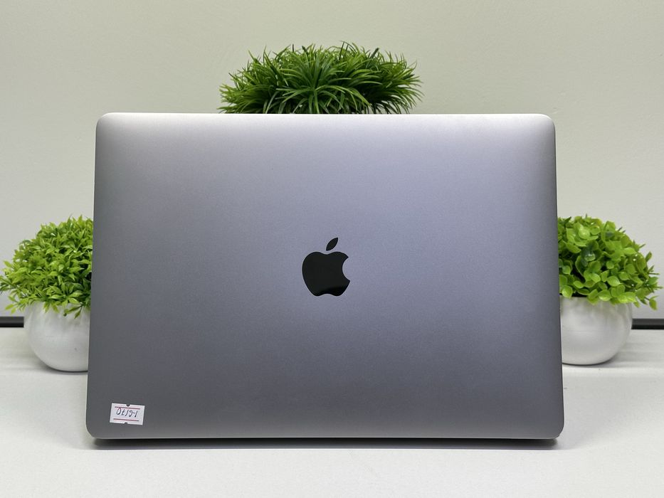 Macbook Air 2020 core i3