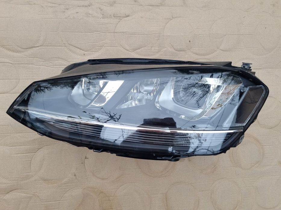 Far stanga bixenon VW Golf 7 Europa