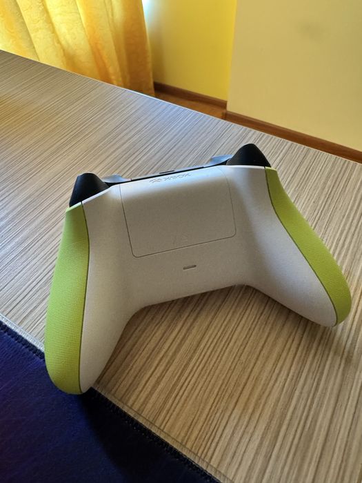 Controller xbox one nou
