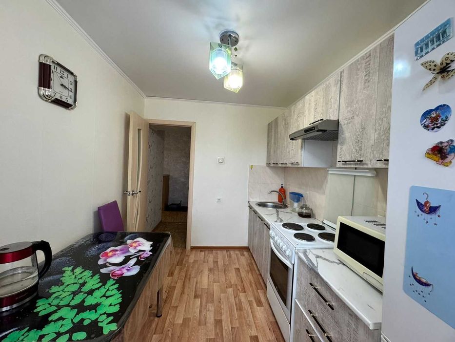 Продаём 4 комн. кв. - ул. Гапеева 7 (30 мкр.)