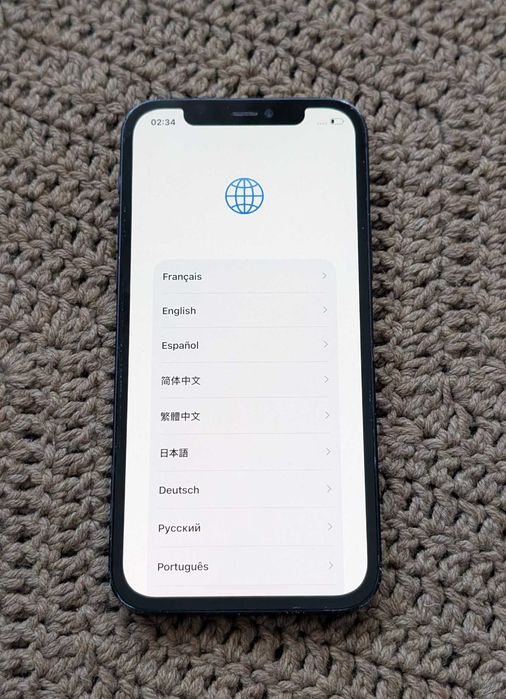 iPhone 12 DEFECT pt piese (display,bateria are doar 202 incarcari) etc