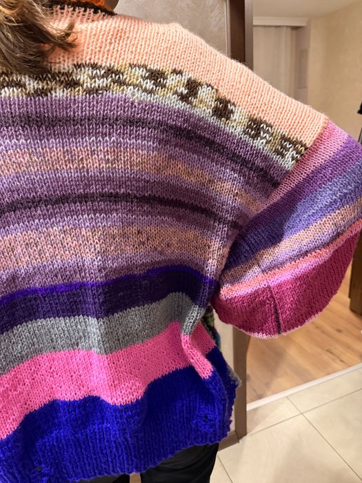 Iskra Art ръчно плетена жилетка