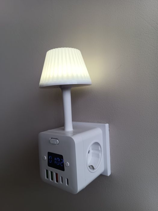 Контакт разклонител 3 AC + 3 USB + Type-C с LED нощна лампа